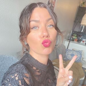 Meet your Posher, Sofia